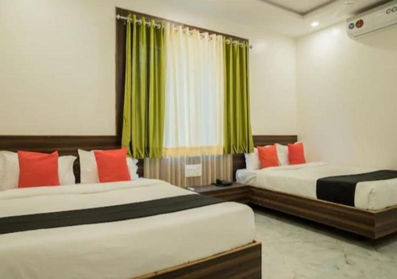 Hotel Sai Sk Palace Shirdi Eksteriør bilde
