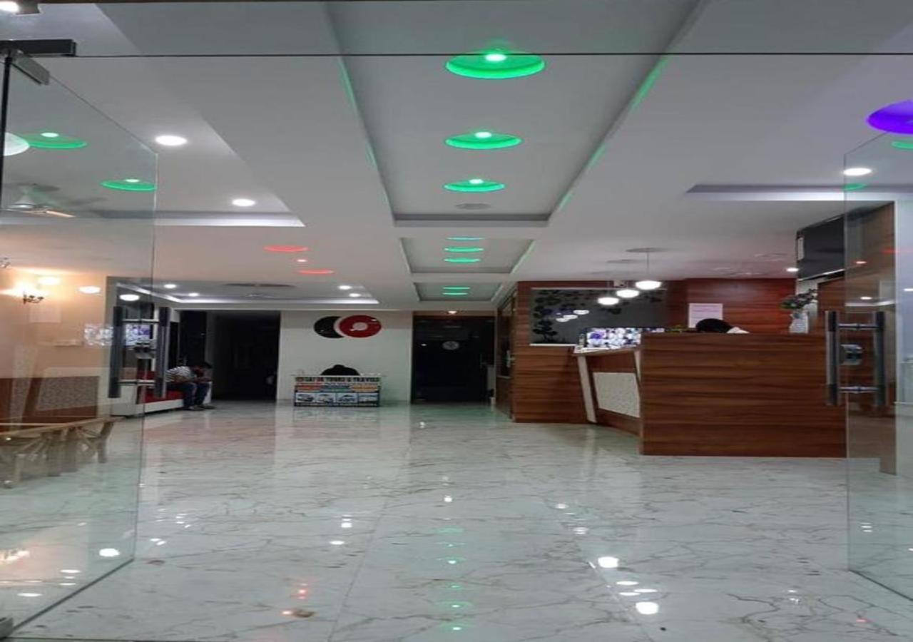 Hotel Sai Sk Palace Shirdi Eksteriør bilde